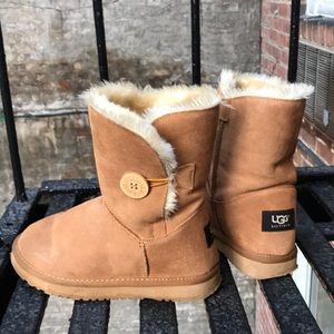 Shearling booties